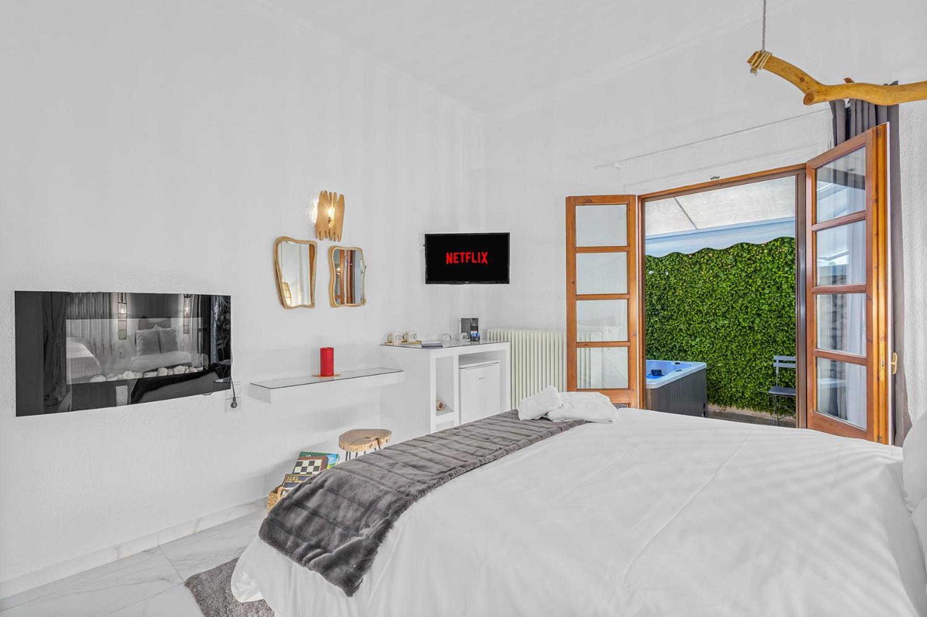 Blue Mountain Guesthouse By Seablue Арахова Экстерьер фото